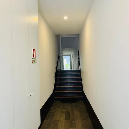 Silencioso E Confortavel - Centro Do 아파트 포르투